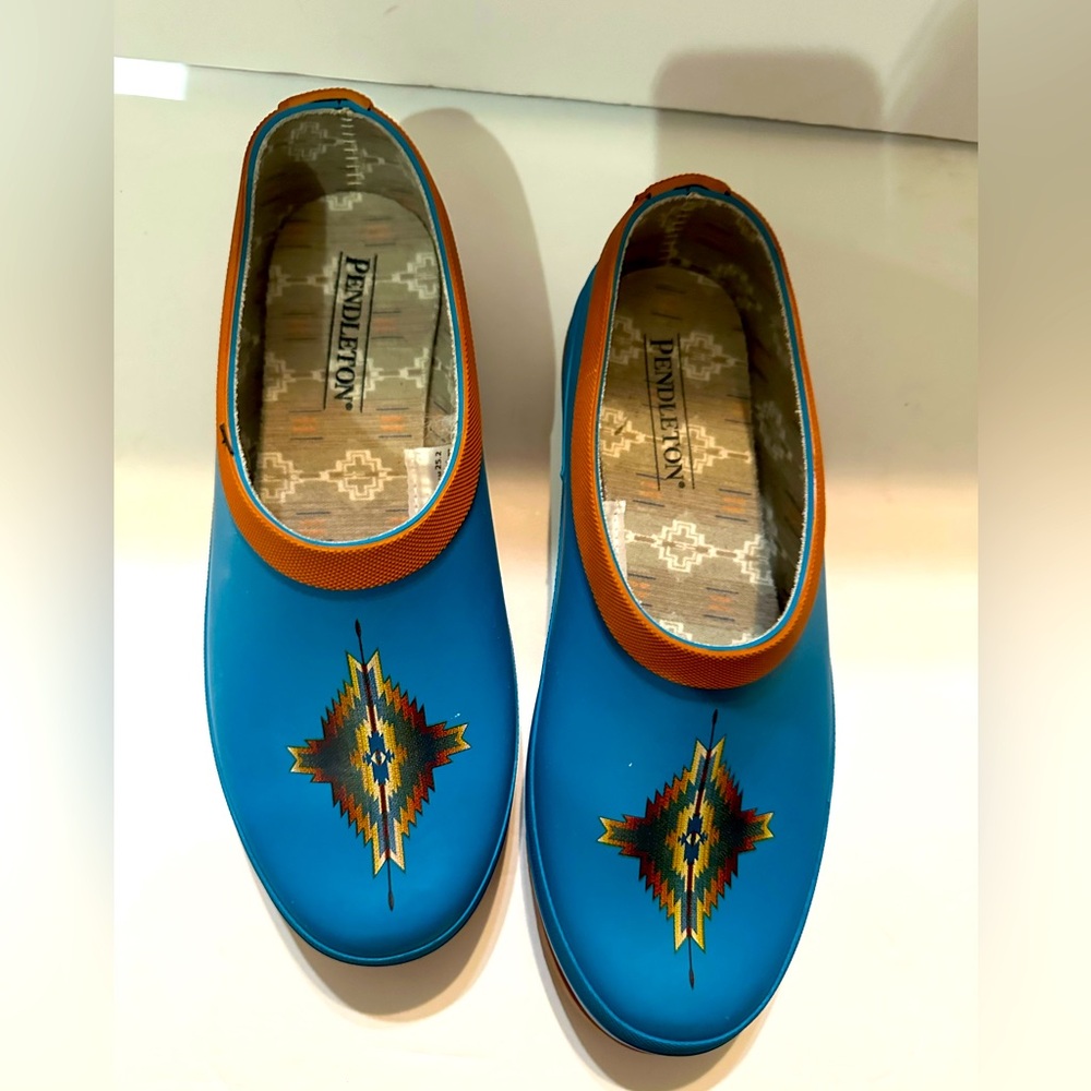New without Tags PENDLETON Pagosa Spring Clog Size 7